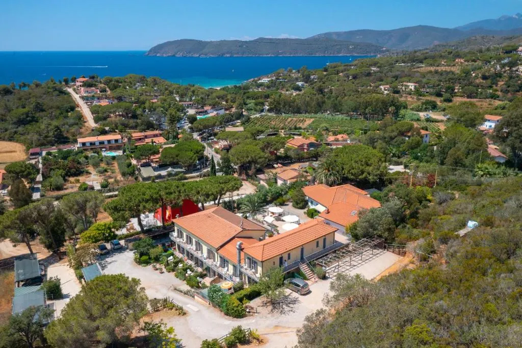 Hotel Villa Wanda, hotel in Porto Azzurro