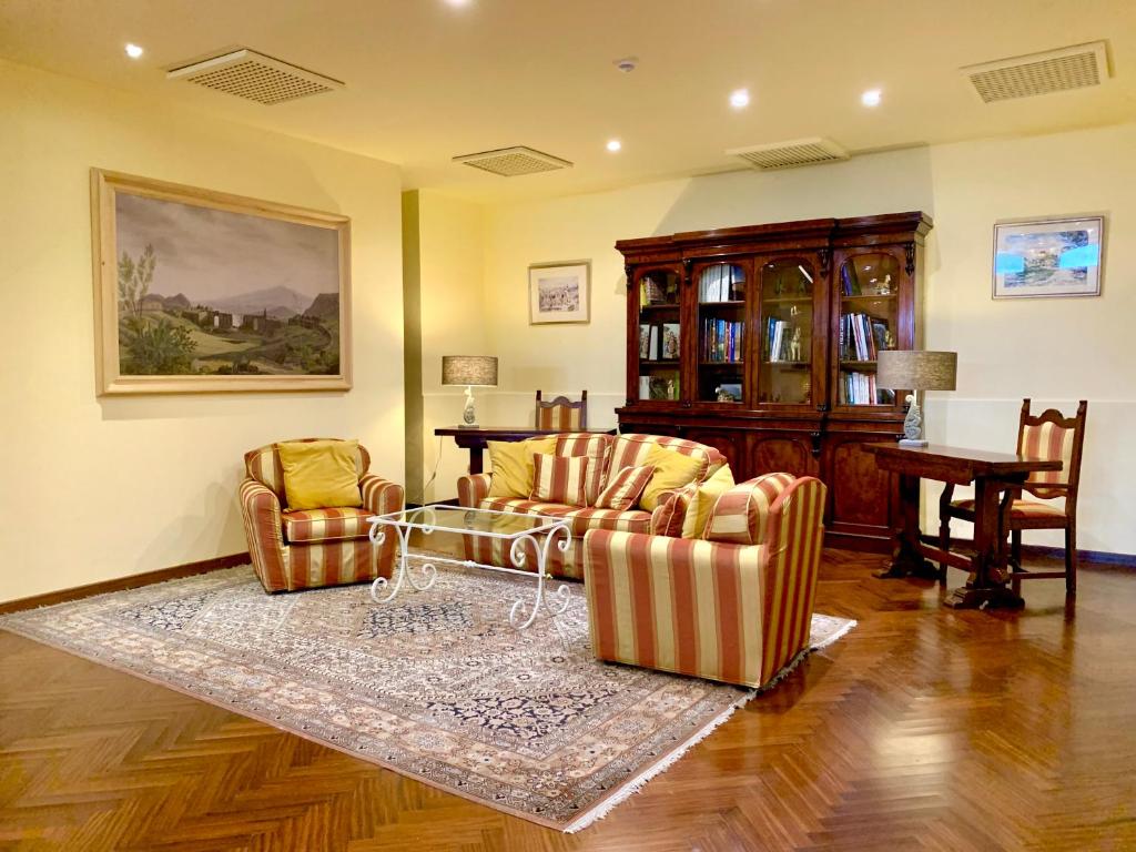 Isabella — Hotel rooms in Taormina, Sicily