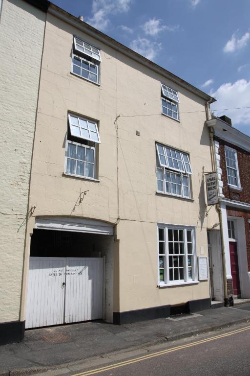 Angel Guest House エントランス