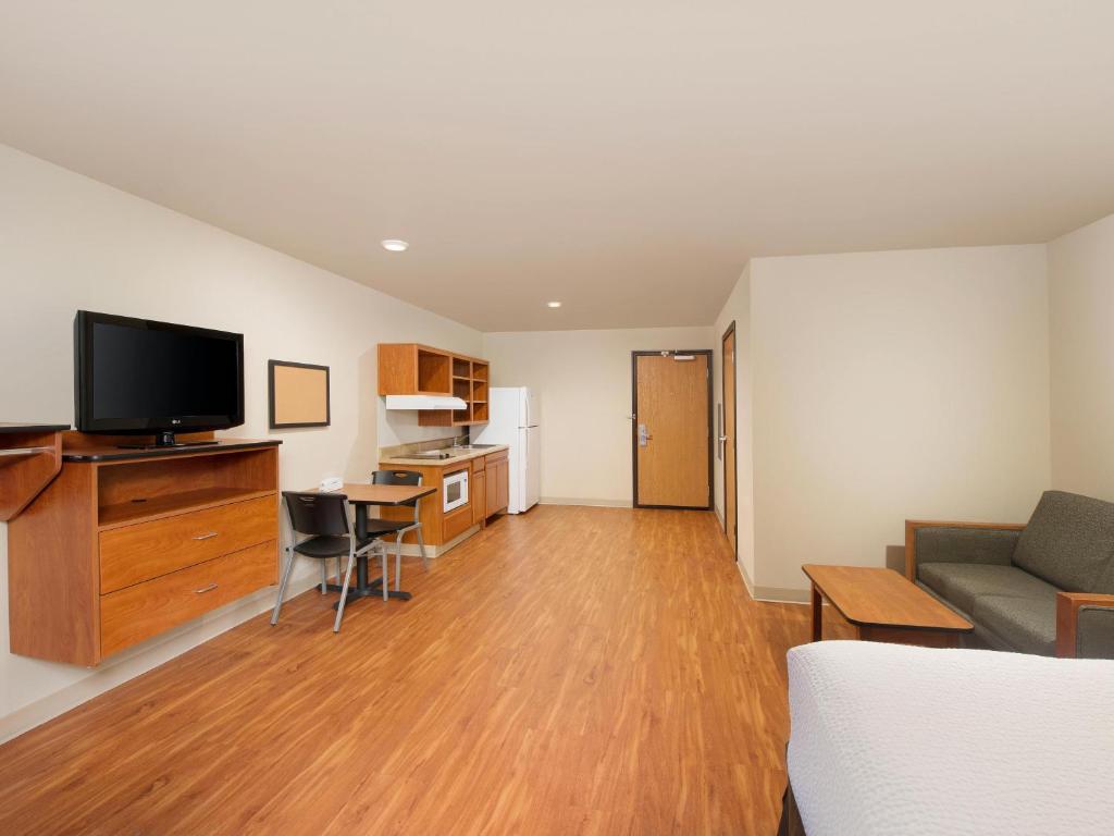 Extended Stay America Select Suites - Atlanta - Alpharetta photo