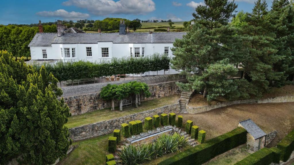 Bryn Tanat Hall