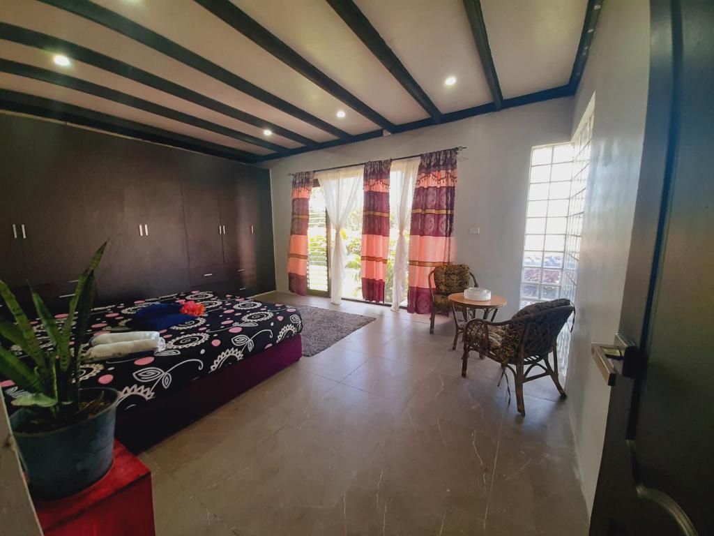 VILLA 820