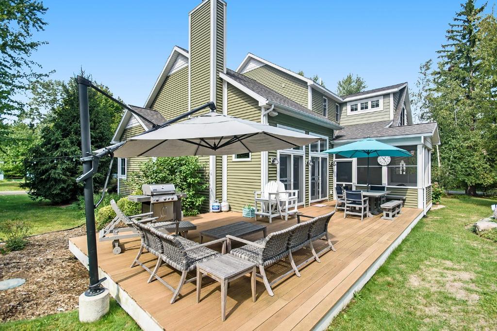 Appy Place, South Haven