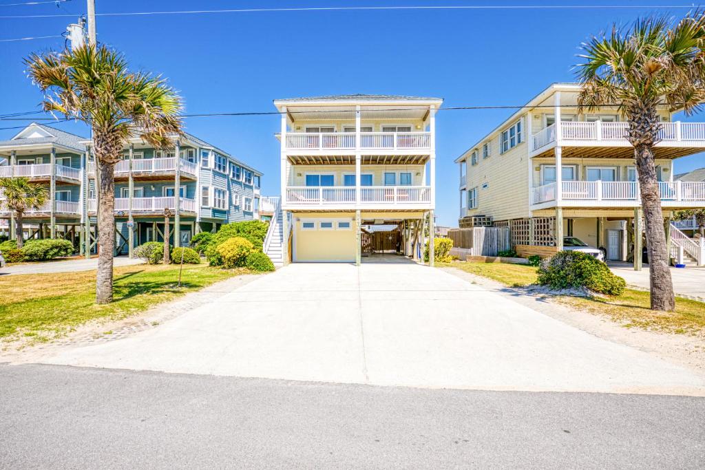 Duneing It Our Way, Surf City