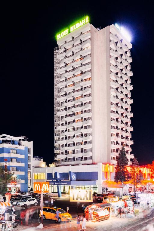 Kuban Resort & Aquapark - All Inclusive — Hotel building in Sunny Beach, Burgas Region