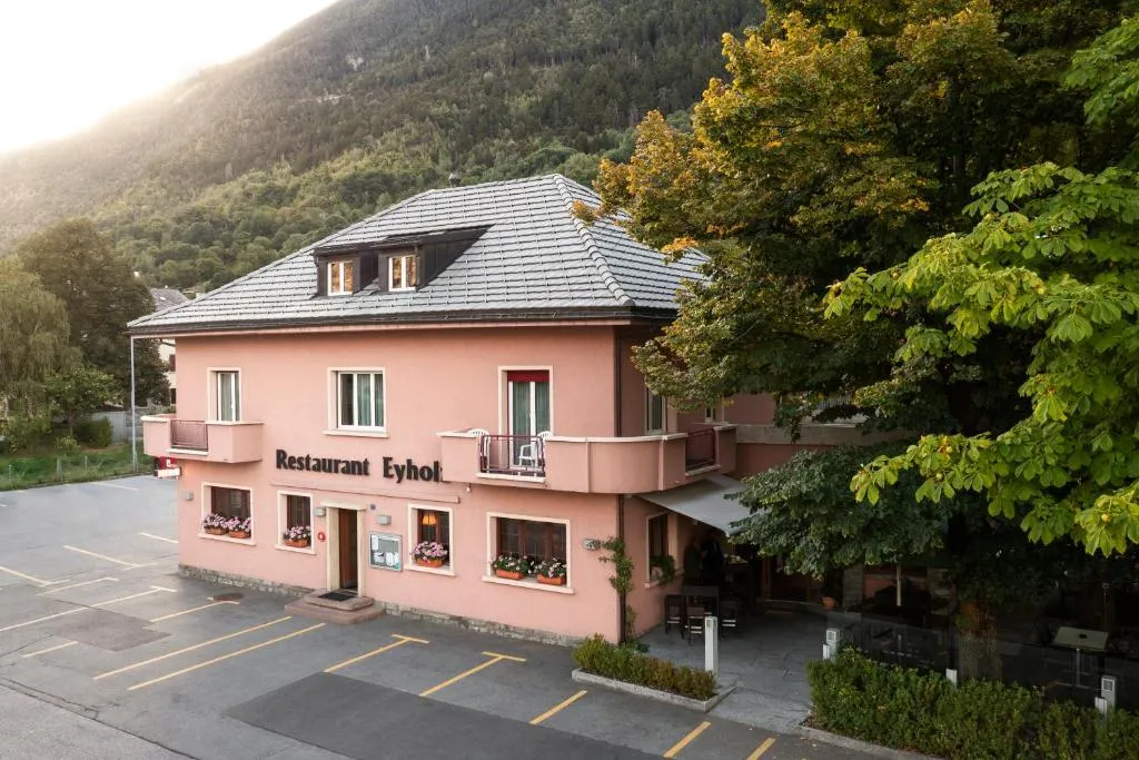 Hotel-Restaurant Eyholz, hotel in Visp