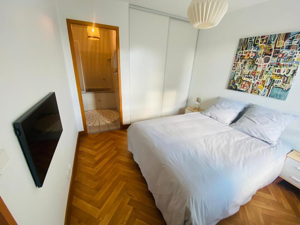 Appartement Saint Claude - Centre Port - 2