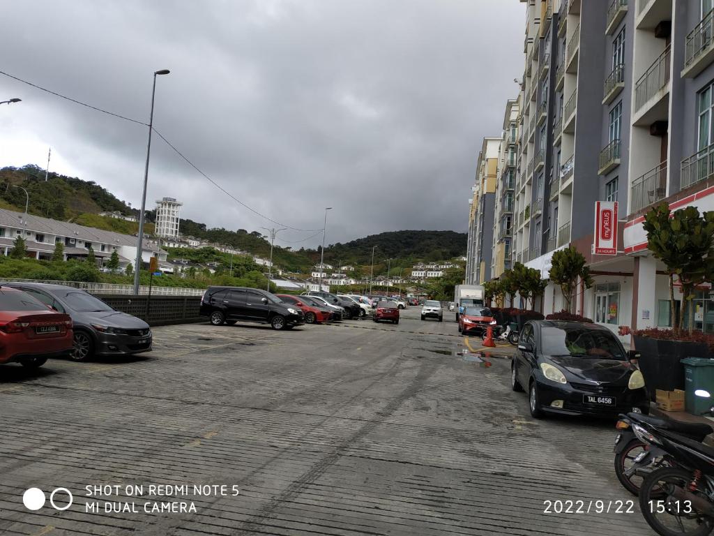 The Gallery at Cameron Highlands, up to 7 persons, 2 bedrooms, 2 bathrooms, 2 water heaters, non coo photo
