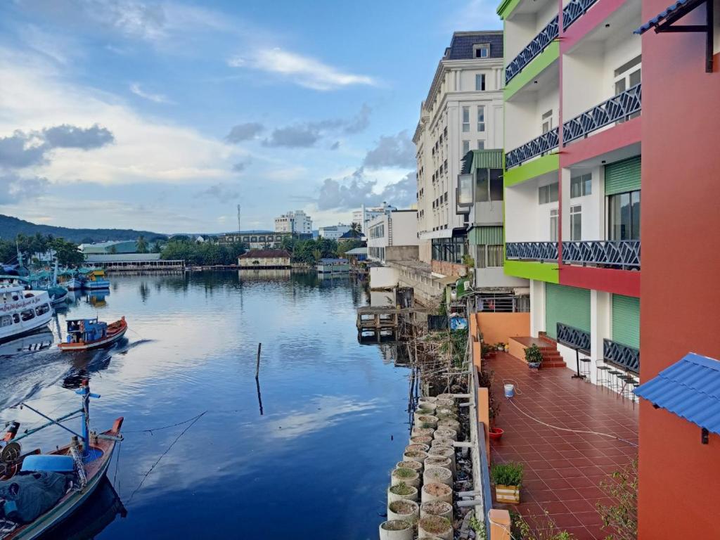 Ven Song Homestay