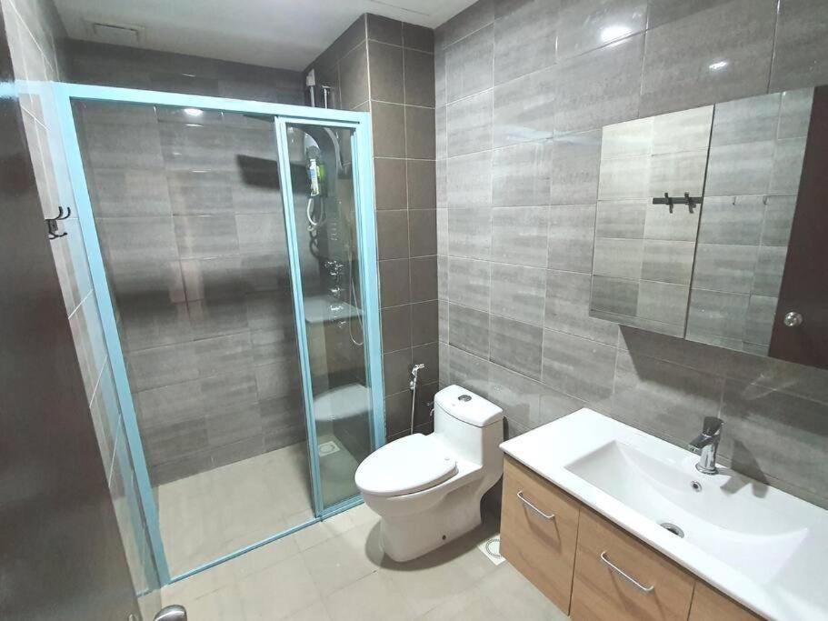 Zayden Homestay C180 Simfoni cheras fast wifi parking — Hotel in Kuala Lumpur