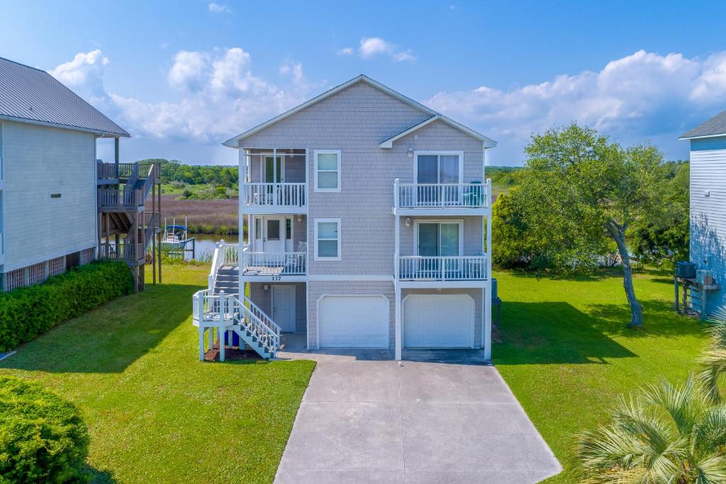 Life At The Beach, North Topsail Beach
