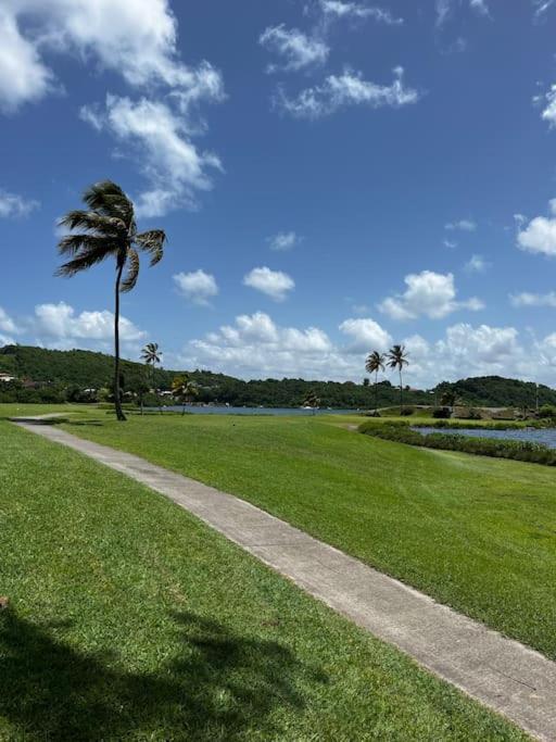 Le Chacha - superbe appartement à 2 minutes de la plage à pied, Les Trois-Îlets
