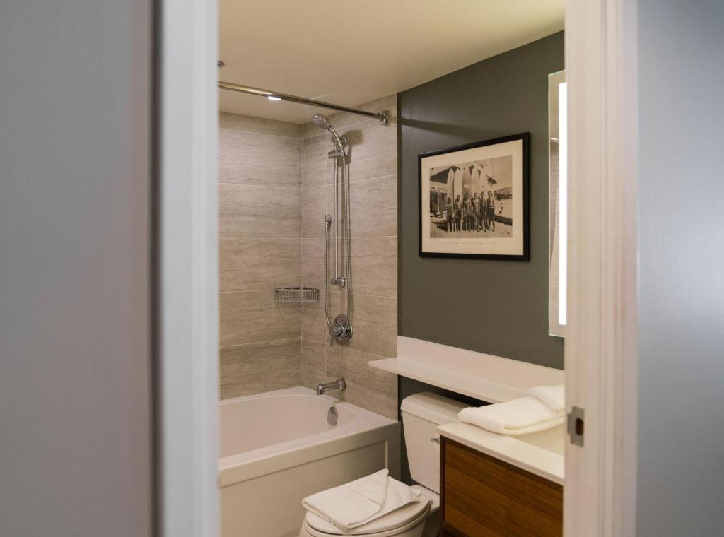 Gibbons Life Accommodations photo