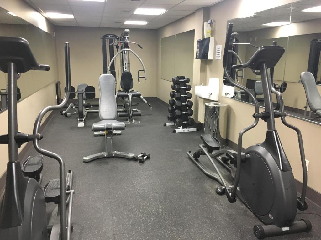 Luxurious Condo with Spa, Steam Room hosted by Fenwick Vacation Rentals photo