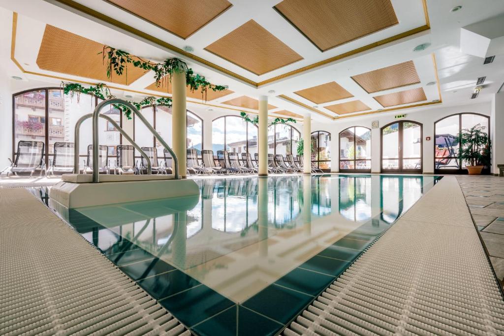 Hotel Garni Alpenruh-Micheluzzi photo