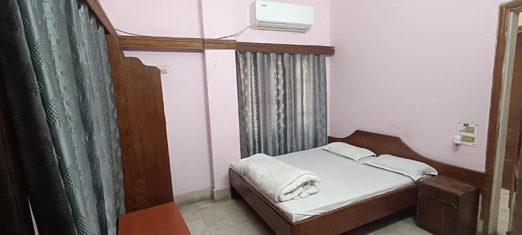 Satyam Hotel photo