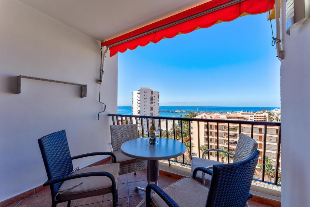 Los Cristianos Achacay Bluesky Apartment - 2