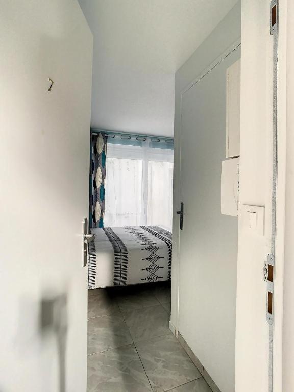 STUDIO COSY GARE AMIENS TOUT ÉQUIPÉ WIFI NETFLIX 2PERS - 5