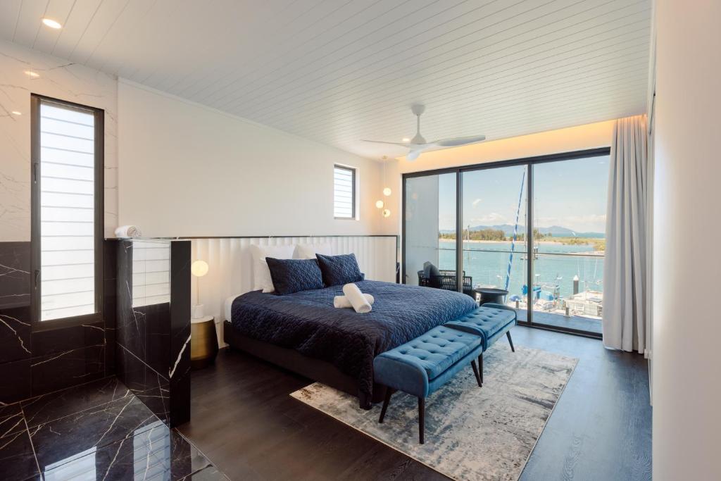 NEW! Dacha on Maggie No#2, Unrivaled Island Luxury, Nelly Bay