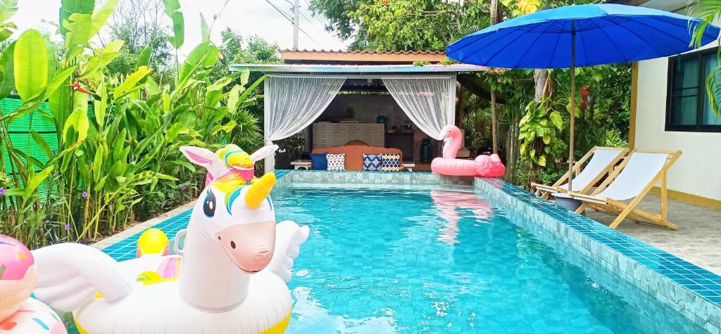 Sweet Floresta Pool Villa — Hotel in Pattaya