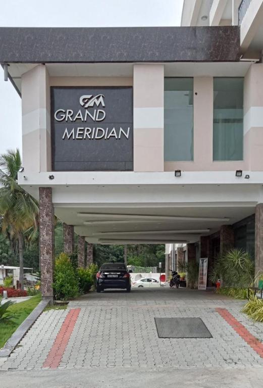 GRAND Meridian photo