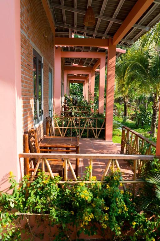 AnAn Boutique Bungalows with Private Kitchen