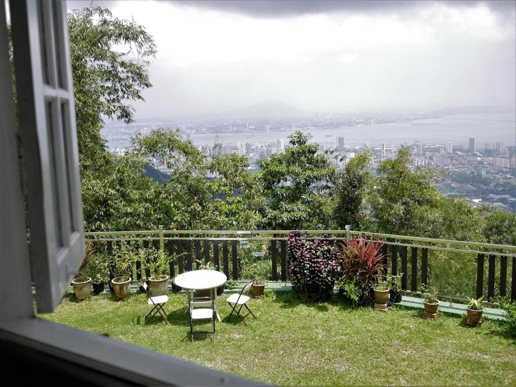 Hickory Penang Hill photo