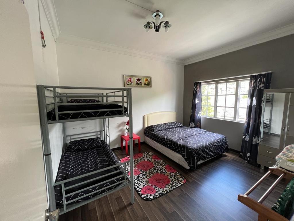 Izzhomestay guesthouse photo