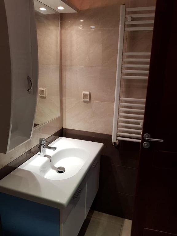 Superb & Modern apartment at Berges Lac 2 close to Tunisia Mall photo
