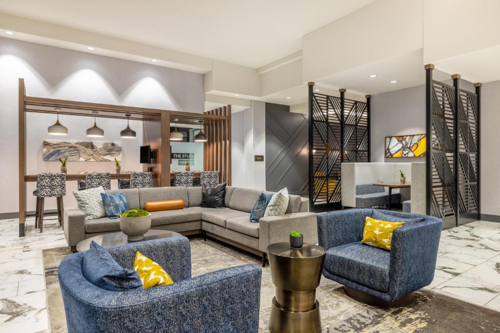 Crowne Plaza Kearney photo