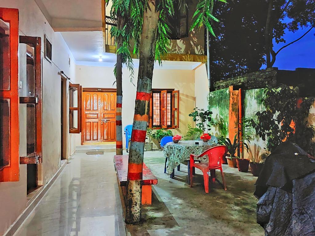 Facilities, Lumbini Garden Lodge in Lumbini