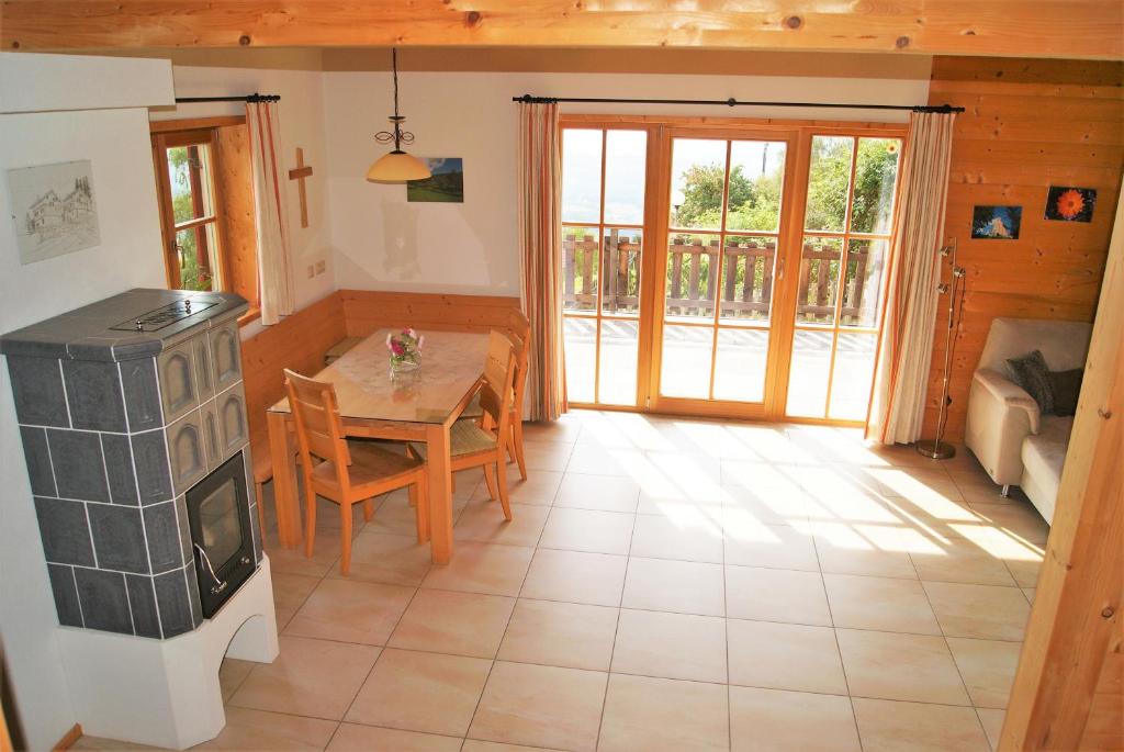 Ferienhaus in ruhiger Lage - 3 Schlafzimmer- große Terrasse - 5