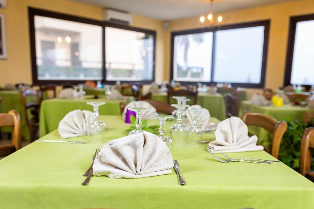 Triscinamare Hotel Residence — Restaurant & bars in Castelvetrano, Sicily