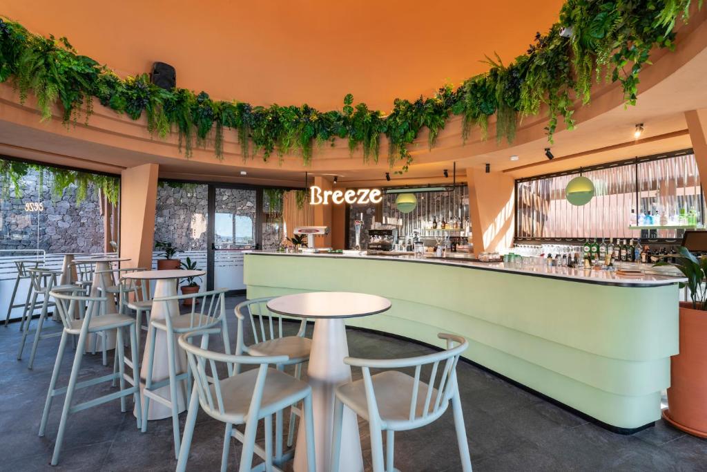 Bar/lounge