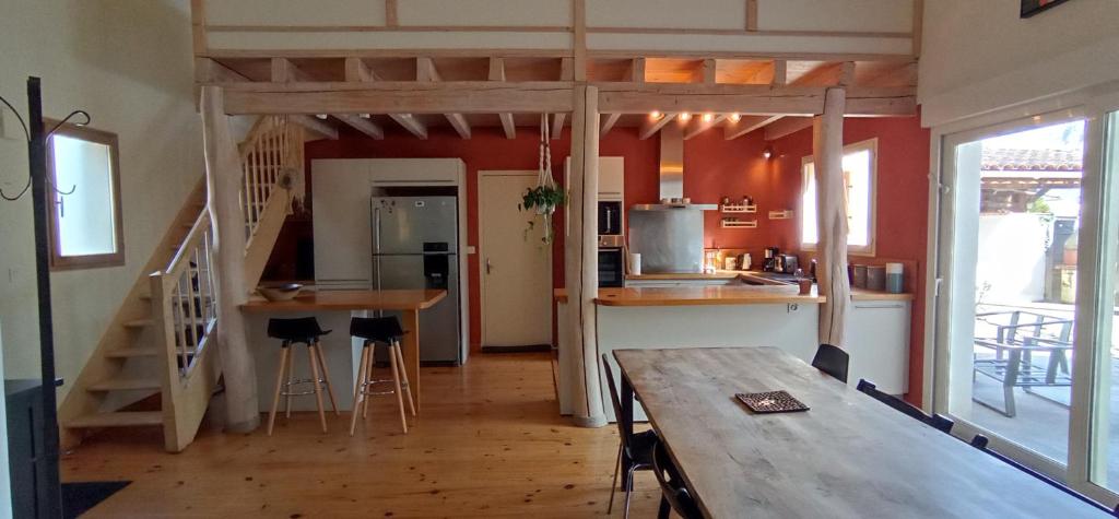 Maison tout confort avec piscine et climatisation - 4