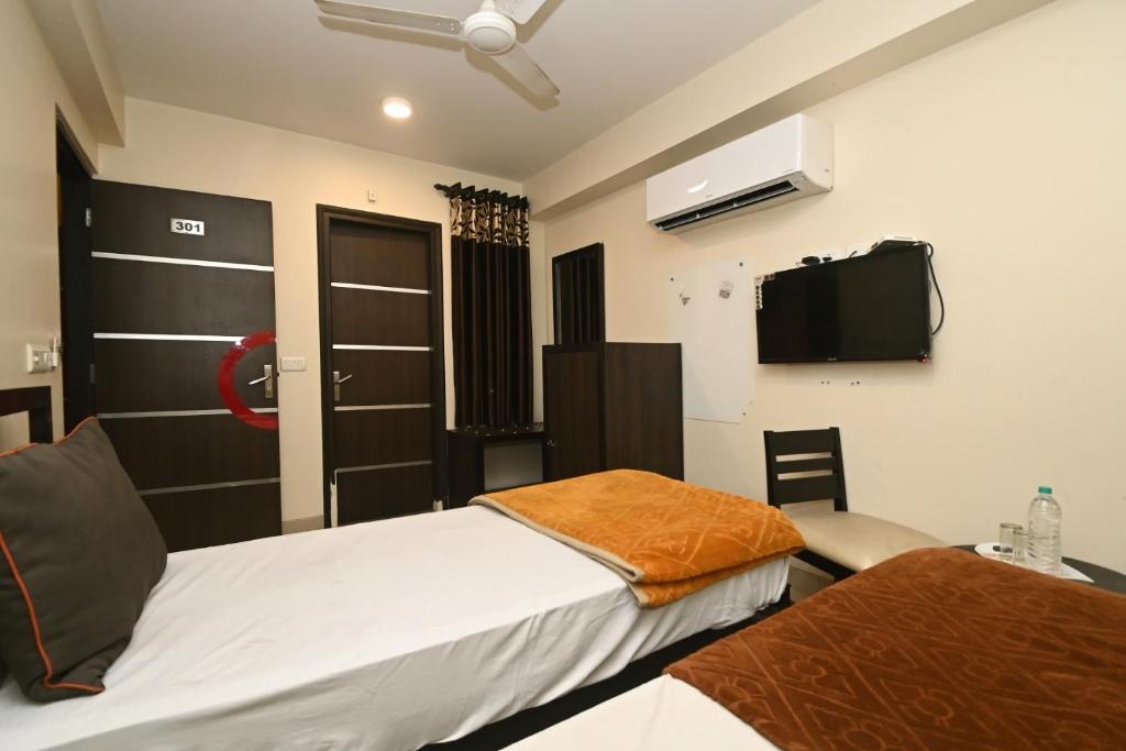 Hotel Singh Palace photo