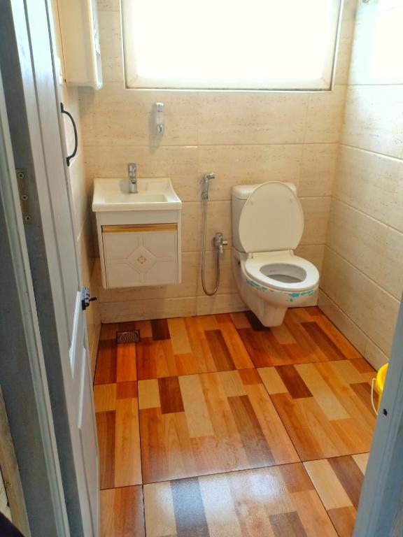 container house- Private estate cottage photo