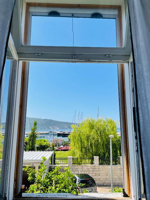 Barbi Blue Apartments - 4