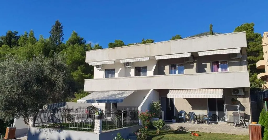 HM Apartmani, hotel in Bar