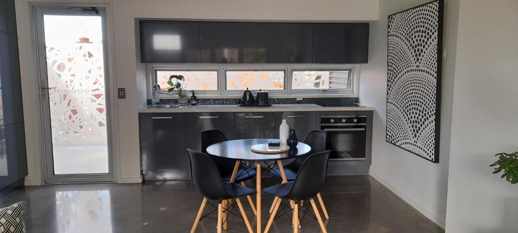 Impressive Central Apartment photo