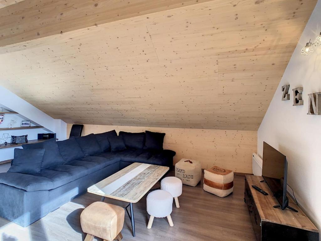 Appartement 2 étoiles pour 10 pers, 3 ch, proche télésiège, parking - FR-1-417-38 - 3
