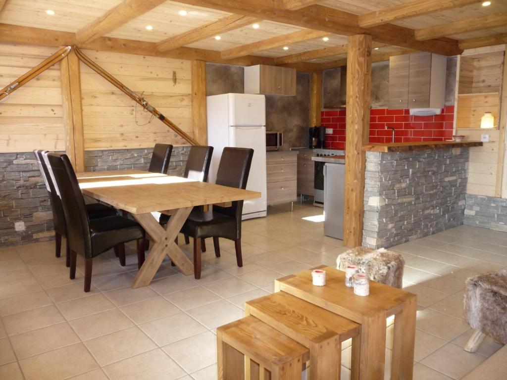 Chalet confortable 8 pers, skis aux pieds, 3 ch, parking, animaux admis - FR-1-417-116, La Toussuire