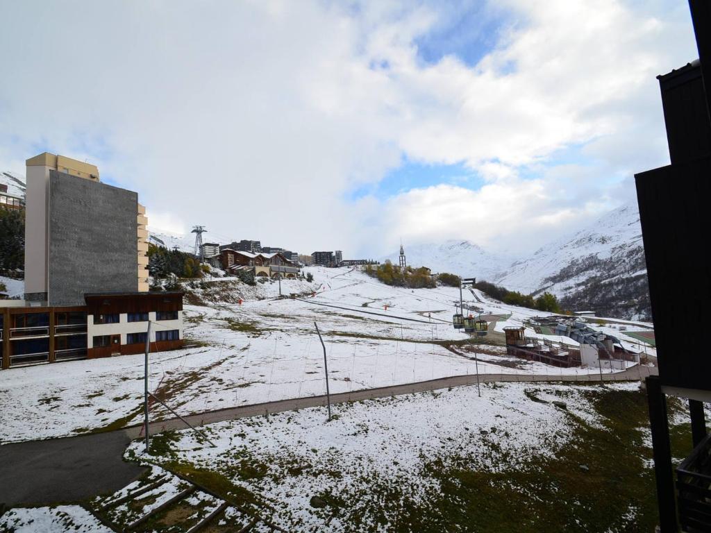 Studio rénové style montagne pour 4 pers aux Menuires, balcon est, accès direct pistes - FR-1-452-22 - 2