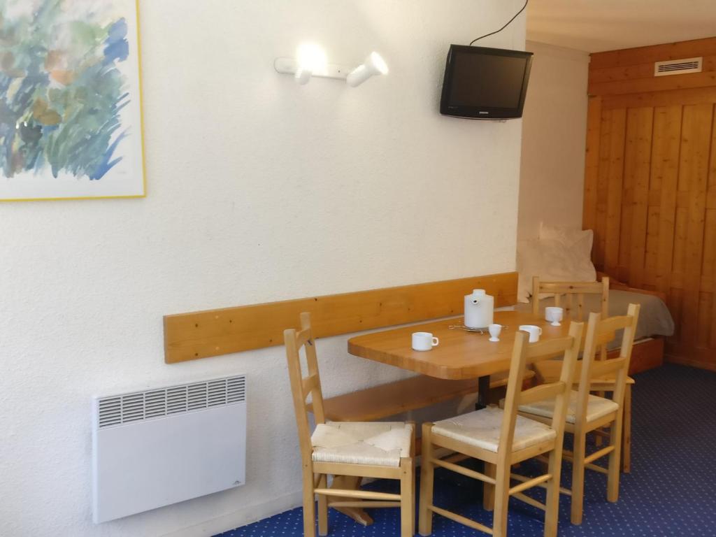 Studio cabine 4 pers au pied des pistes avec balcon - FR-1-346-458 - 3