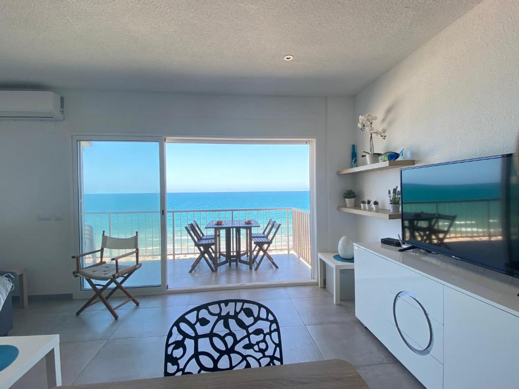 Primera LINEA FRONT OF THE BEACH AREA SAN ANTONIO - 1