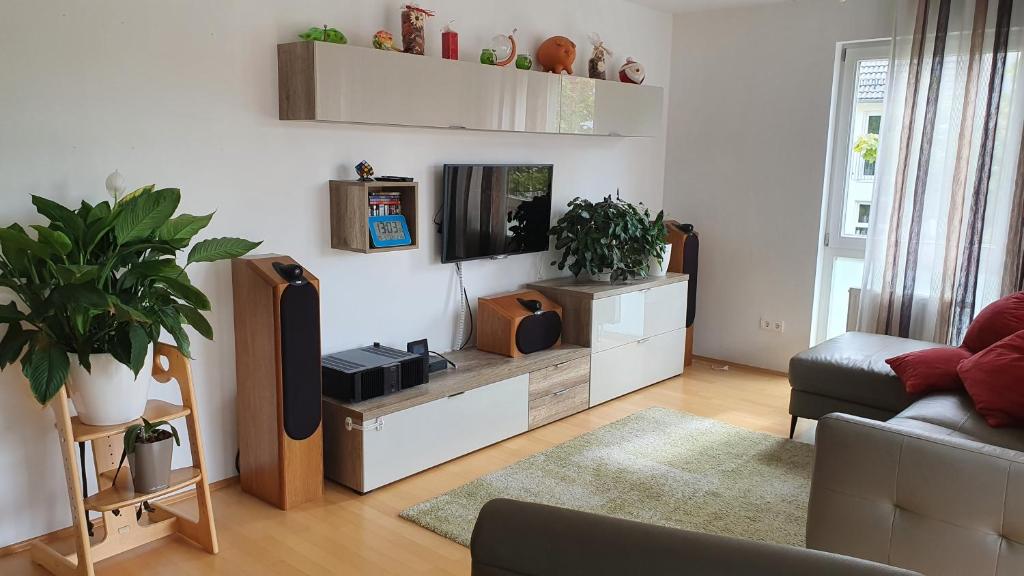 moderne 4 Zimmer -Wohnung I BBQ I Parkplatz - 3