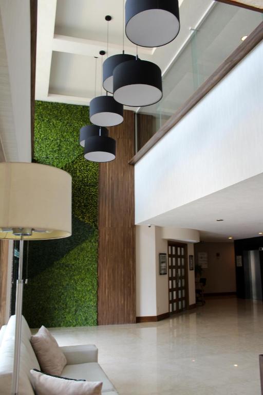 Lobby, Hotel Portobelo in Guadalajara