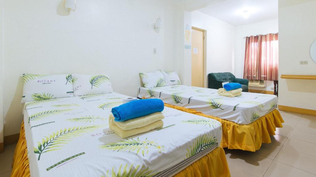 Golden Sunrise Hotel II photo