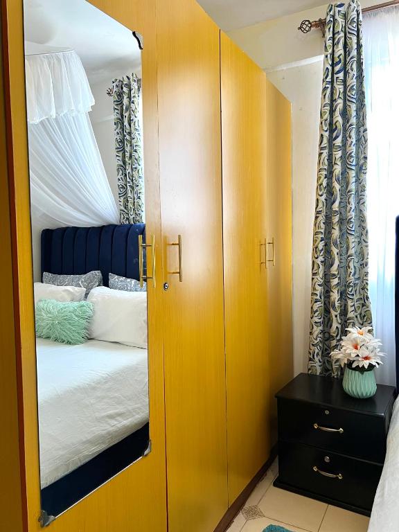 Cozy 1br milimani photo