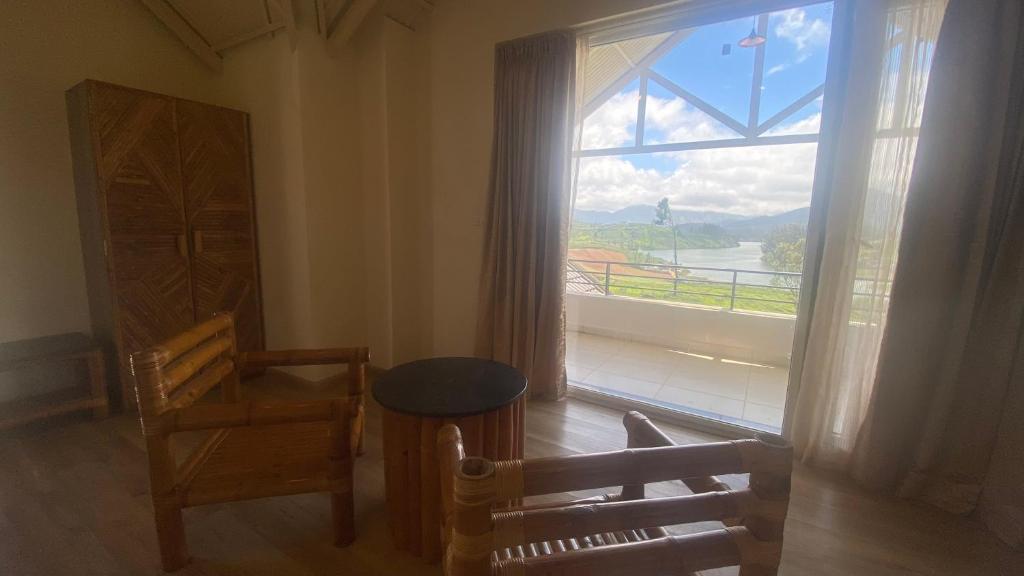 Willo Stays Lake view luxury Villa photo